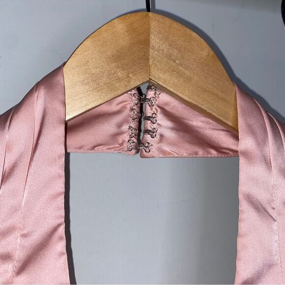 Superdown Amerie Pleated Halter Top - Picture 5 of 10